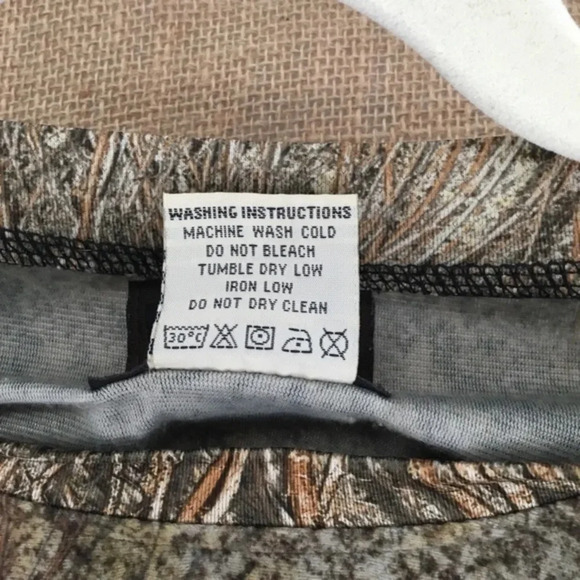 Rutwear Men’s All-Season Moisture Wicking Crew Neck Shirt - Picture 9 of 9